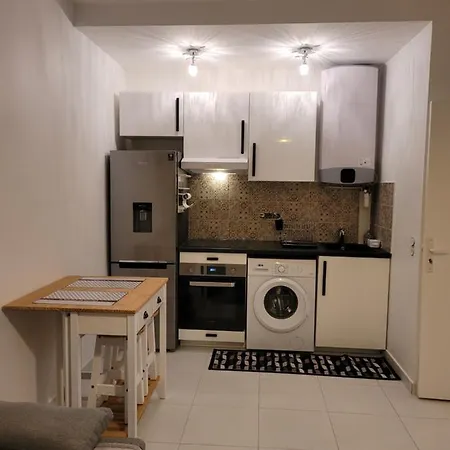 Jolie T2 A 5mn De Paris * Alfortville